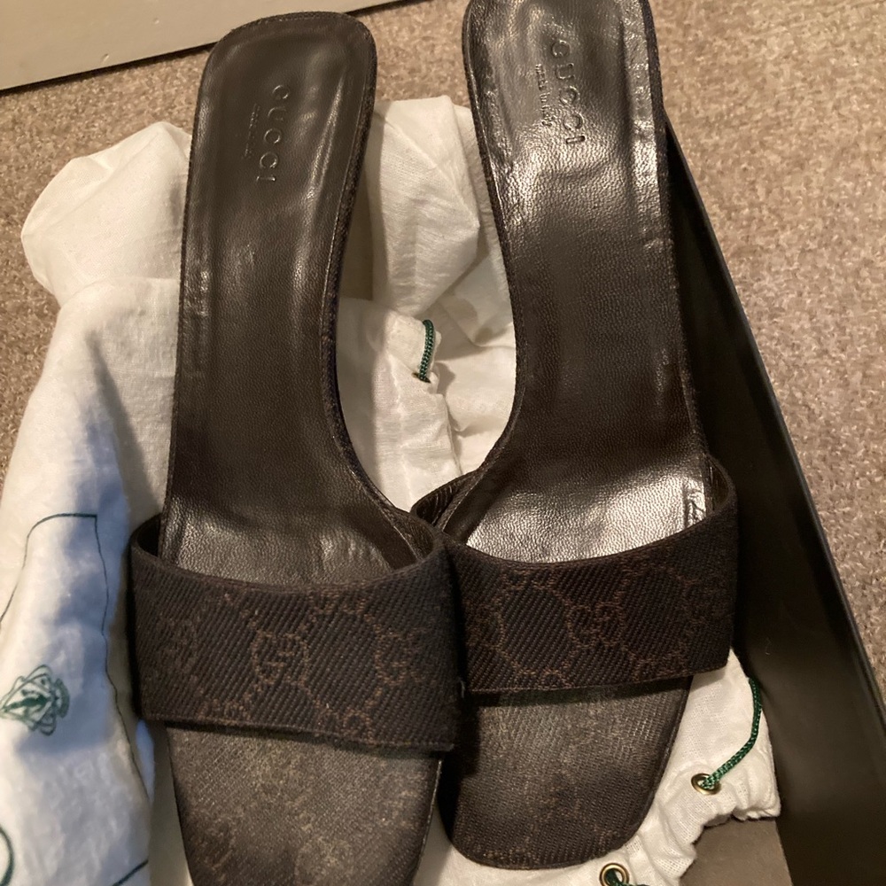 Gucci Black Denim logo sandals 7 1/2